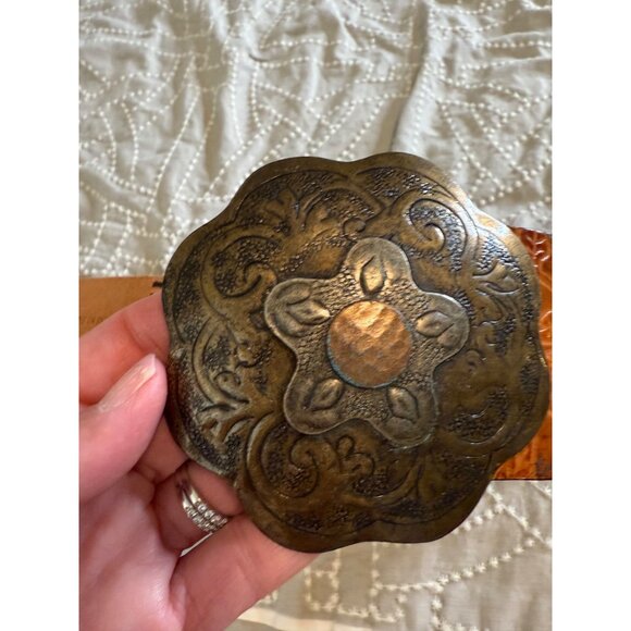 VTG Chicos Leather Embossed Floral Belt Conch Style Ornate Buckle Western Boho - Picture 8 of 11